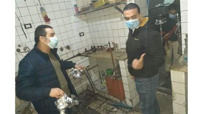 الشيشة في صحة كورونا.. مقاهي الإسكندرية تتجاهل التحذيرات