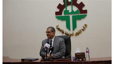 تسليم 57 عقد عمل و6 كراسي متحركة لذوي الإعاقة بالإسماعيلية