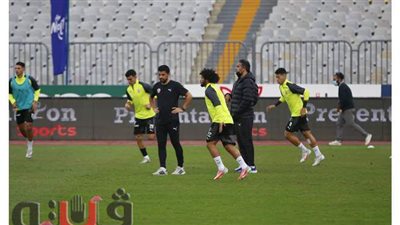 15 صورة ترصد عمليات الإحماء للاعبي الزمالك والمصري قبل بدء المباراة | صور