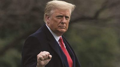 أول تعليق من ترامب على حجبه عن مواقع التواصل