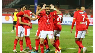 60 دقيقة.. الأهلي يتقدم على الإنتاج الحربي بهدف علي معلول و بواليا يهدر هدفا مؤكدا