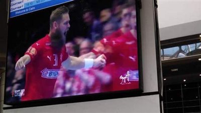 السياحة تروج لبطولة كأس العالم على شاشات مطار القاهرة