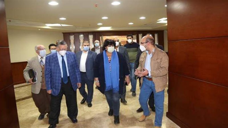 وزيرة الثقافة ورئيس