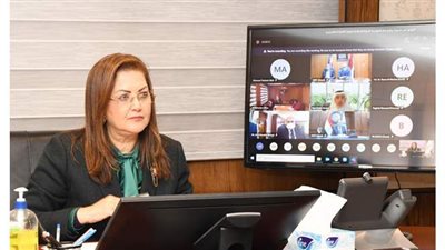 5 وزراء يشهدون توقيع برنامج 