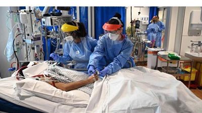 دراسة بريطانية تكشف تأثير كورونا على العاملين بوحدات العناية