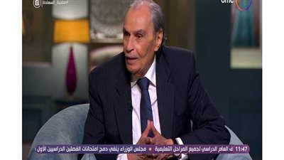 عزت العلايلي يروي حكاية 
