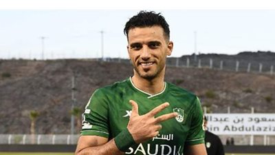 بعد تمديد عقده بـ40 مليون ريال سعودي.. عمر السومة يكشف سبب تأخر تجديده للأهلي