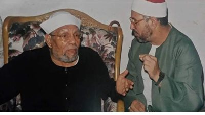 بداية قاسية وشهرة عالمية.. موهبة الشحات أنور سر التربع على عرش التلاوة