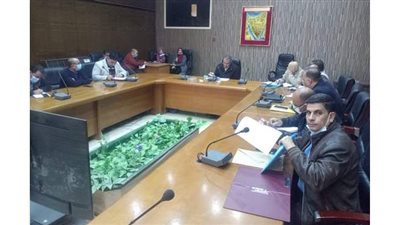 اجتماع لجنة تنظيم ساحات انتظار المركبات بشوارع شمال سيناء