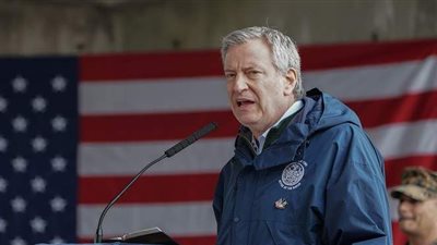 عمدة نيويورك يعلن قطع جميع العقود المبرمة مع منظمة ترامب