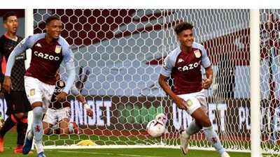 تأجيل مباراة أستون فيلا وايفرتون في الدوري الإنجليزي