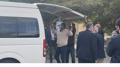 لحظة وصول جثمان صفوت الشريف إلى مسجد حسن الشربتلي | فيديو وصور