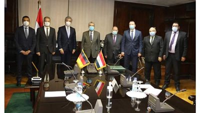 توقيع خطاب نوايا بين وزارة الكهرباء وشركة سيمنس لاستخدام الهيدروجين