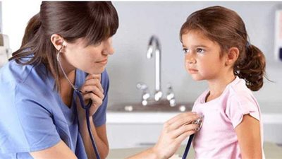 هل الحنث بيمين تخرج طالب الطب توجب عليه كفارة؟