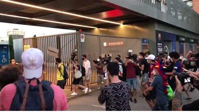 تعرف على قائمة المرشحين لرئاسة برشلونة