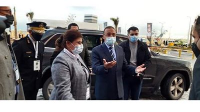 محافظ الإسكندرية يحضر أولى مباريات كأس العالم لليد ببرج العرب | صور