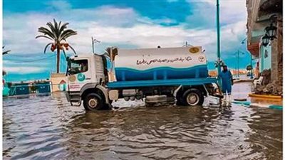 مياه مطروح تستعد بـ40 سيارة كسح ومعدة وفرق طوارئ لاستقبال نوة الفيضة
