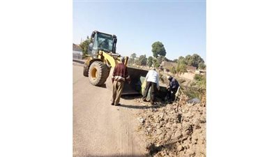 تمهيد طريق أرمنت ومكتب القصب بالأقصر | صور