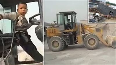بالفيديو.. طفل في الخامسة من عمره ويعمل على 