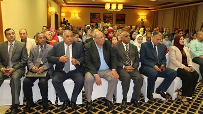 محافظ جنوب سيناء يلتقى وفد الدارسين بكلية الحرب العليا (صور)