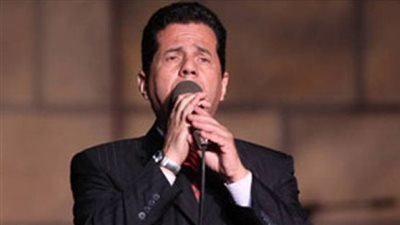 محمود درويش يقود 