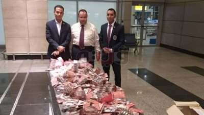 ضبط مستحضرات تجميل بـ ٣٢٠ ألف جنيه بحوزة راكب في مطار القاهرة