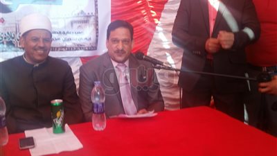 معهد أزهري بالغردقة ينظم يوما في حب مصر لدعم الجيش والشرطة (فيديو)