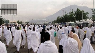 مصر للطيران تكثف رحلات الجسر الجوى لنقل الحجاج المصريين