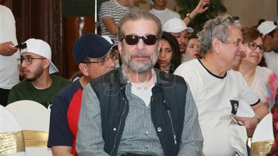 حسن حسني وشريف منير يستعيدان ذكريات «حزمني يا» في «شرم الشيخ السينمائي»