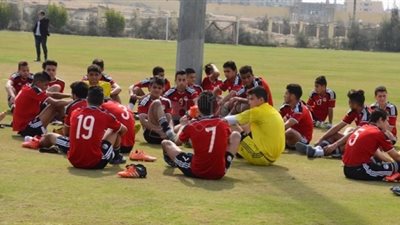 4 أسباب تؤرق جهاز منتخب الشباب من مواجهة السنغال.. أول مباراة رسمية للفريق.. أكثر من 20 محترفا بالمنتخب السنغالي.. عدم توافر معلومات عن المنافس.. إقامة مباراة الذهاب على أرض الخصم