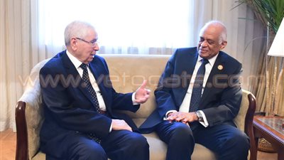 بالصور.. علي عبد العال يدعو لتعميق العلاقات البرلمانية مع الكويت