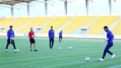 مران قوي لحراس الأهلي في غينيا استعدادا لمواجهة كانو سبورت