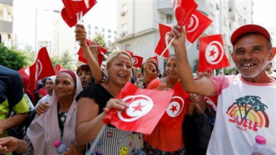 387 ألف ناخب تونسي في الخارج يدلون بأصواتهم في الانتخابات الرئاسية