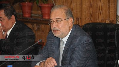 بالصور .. وزير البترول: بيع 33% من 