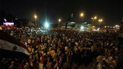 وقفة احتجاجية أمام النصب التذكارى تطالب بالقصاص لشهداء رفح