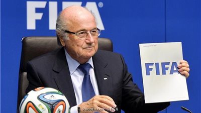 بلاتر: فوجئت بفوز ميسي بجائزة أفضل لاعب بالمونديال