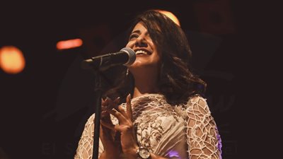 ياسمين علي تبدع في ساقية الصاوي (صور)