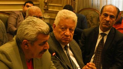 مرتضى منصور مهاجما وزارة الرياضة: «المفروض يتعملي تمثال مش يبهدوني»(صور)