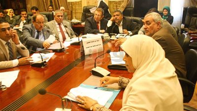 إسكان البرلمان تواصل مناقشة قانون التصالح في مخالفات البناء (صور)