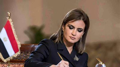 سحر نصر توقع اتفاقية لإنشاء صندوق مصري سعودي للاستثمار