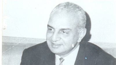 بالصور.. عظماء رحلوا في مثل هذا اليوم.. بول جوليوس مؤسس وكالة رويترز.. ممدوح سالم أول ضابط شرطة يتولى رئاسة الوزراء.. وصوفي أبو طالب رئيس مصر «الانتقالي» عقب اغتيال السادات