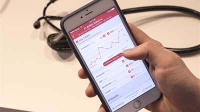 «جوجل» تعمل على تطوير تطبيق لإنقاذ الحياة