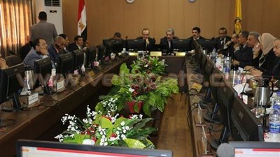 جامعة بنى سويف تطالب مدرس مفصول برد 200 ألف جنيه