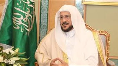 وزير الشئون الدينية والأوقاف السعودي يصل مطار القاهرة