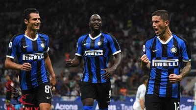 إنتر ميلان ينفرد بصدارة الدوري الإيطالي مؤقتا بفوزه على أودينيزي 0/1