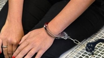 المتهمة بسرقة شقة فلسطيني: «كنت عاوزة أشتري سيارة سوزوكي لزوجي»