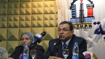 سعفان: اتحاد العمال فشل فى حل أزمة نقابة البترول