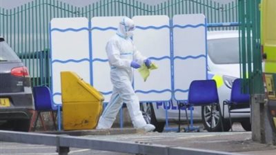 فرق الشرطة والإطفاء تحاصر مستشفى بريطانيا كبيرا بسبب حادث مجهول