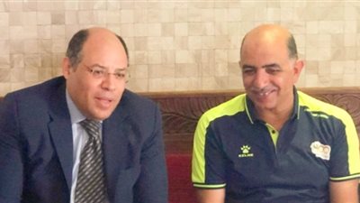 السفير المصري يزور بعثة المصري بزنجبار