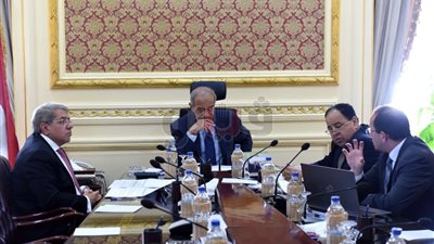 الحكومة تستهدف خفض الدين العام إلى ٩٧٪؜ من الناتج المحلي